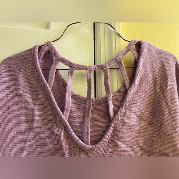 Allen B. Vintage Womens Size XS High Low Purple Sweater - Picture 9 of 9